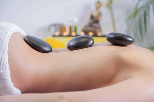 Massage aux Pierres chaudes 30'